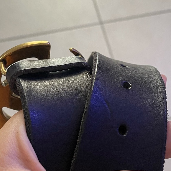 AUTHENTIC Gucci Belt (GG logo raw-edge leather)